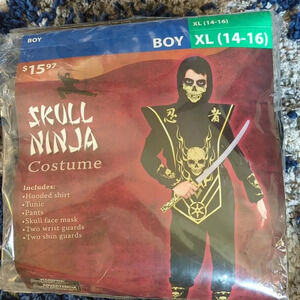 Skull ninja custome - XL (14-16)
